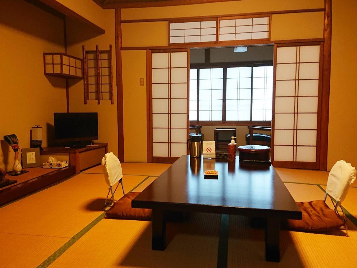 Kagetsu Ryokan Maizuru Buitenkant foto